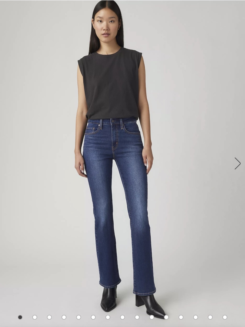 Levi's 725 High-Rise Bootcut Jeans